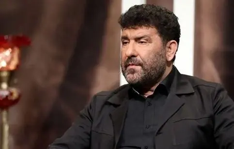 واکنش سعید حدادیان به مقاله‌ وزیر خارجه دولت روحانی درباره پایان جنگ/ ظریف 3 روز فرصت دارد بگوید غلط کردم و گرنه روز چهارم با کاروان مردم به دربِ خانه‌اش می‌رویم/ واکنش مردم حاضر در میدان انقلاب تهران به اظهارات ظریف/ ویدئو