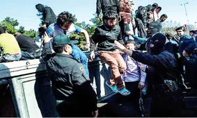 حمایت مردم از پلیس در برخورد با اراذل و اوباش