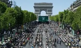 بزرگترین امتحان دیکته جهان در پاریس/ ویدئو