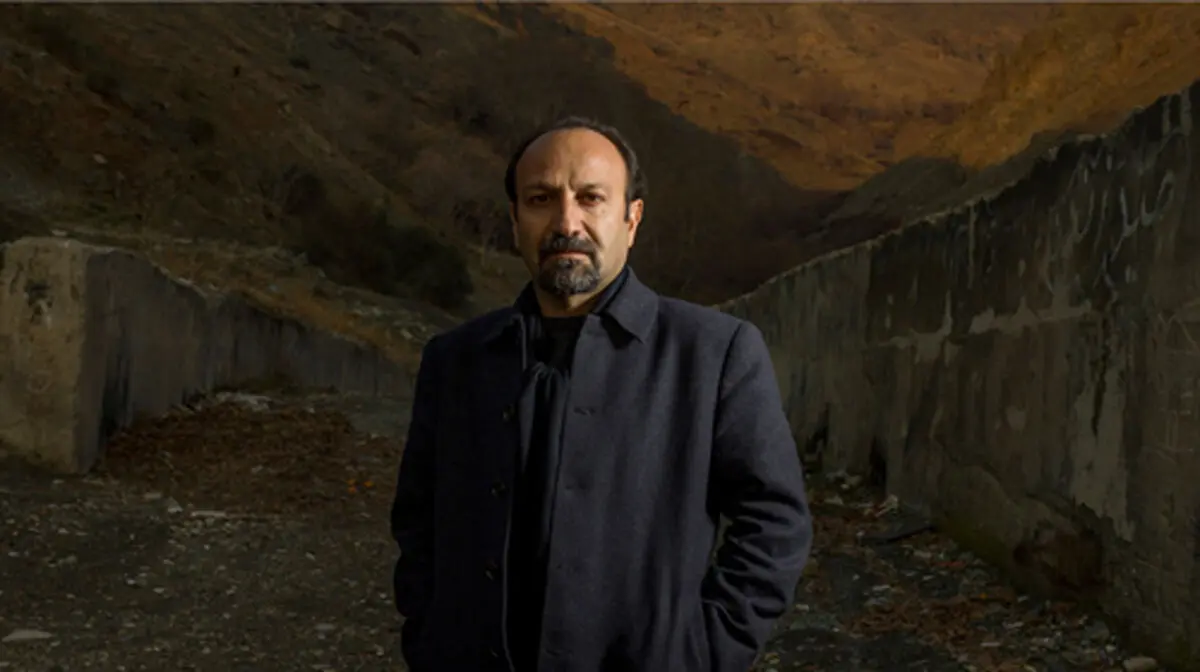 چه شد که فرهادی این‌گونه عصبانی شد؟