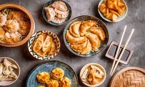 طز تهیه پیراشکی گوشت بخارپز، غذایی متفاوت از شرق آسیا