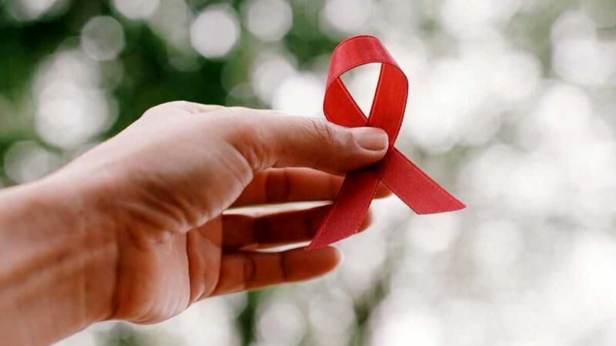 گفتگو با زن مبتلا به HIV/ منتظر مرگ خودم بودم/ همسرم مقابل چشمانم با زنان دیگر رابطه داشت