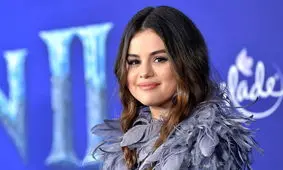 سلنا گومز با این سلفی برای خودش تبلیغ کرد