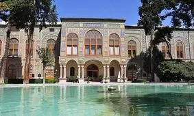 سفر به ایران قدیم؛ قایق‌سواری در استخر کاخ گلستان در زمان مظفرالدین شاه 