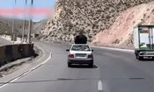 توقیف خودرو به دلیل حرکت خطرناک زن بدلکار/ ویدئو