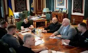 نگرانی زلنسکی از تاثیر درگیری‌های غرب آسیا بر جریان کمک‌ها به اوکراین

