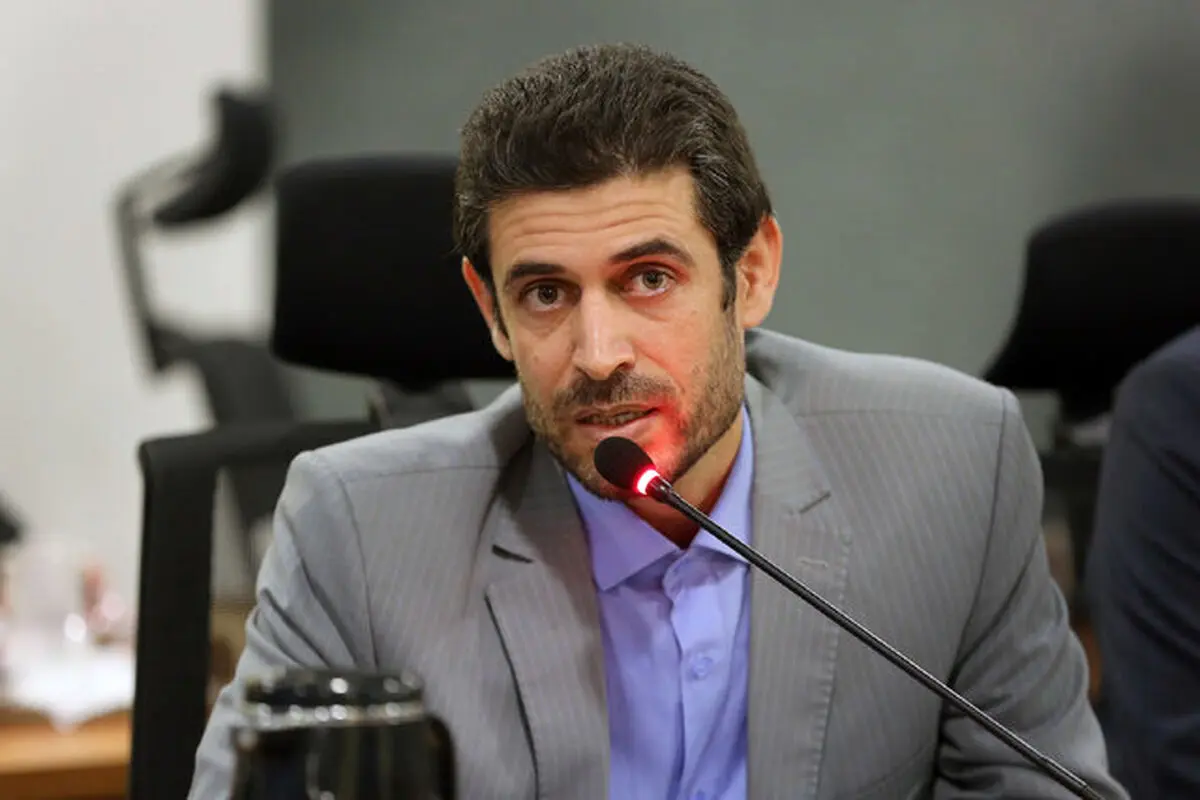 دانش‌آموزان صاحب شناسنامه الکترونیک سلامت جسمانی و آمادگی تحصیلی می‌شوند