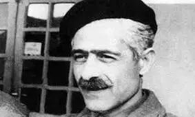 چگونه یک عکس از محمدرضا پهلوی فروش کتابهای جلال آل احمد را به شدت کاهش داد