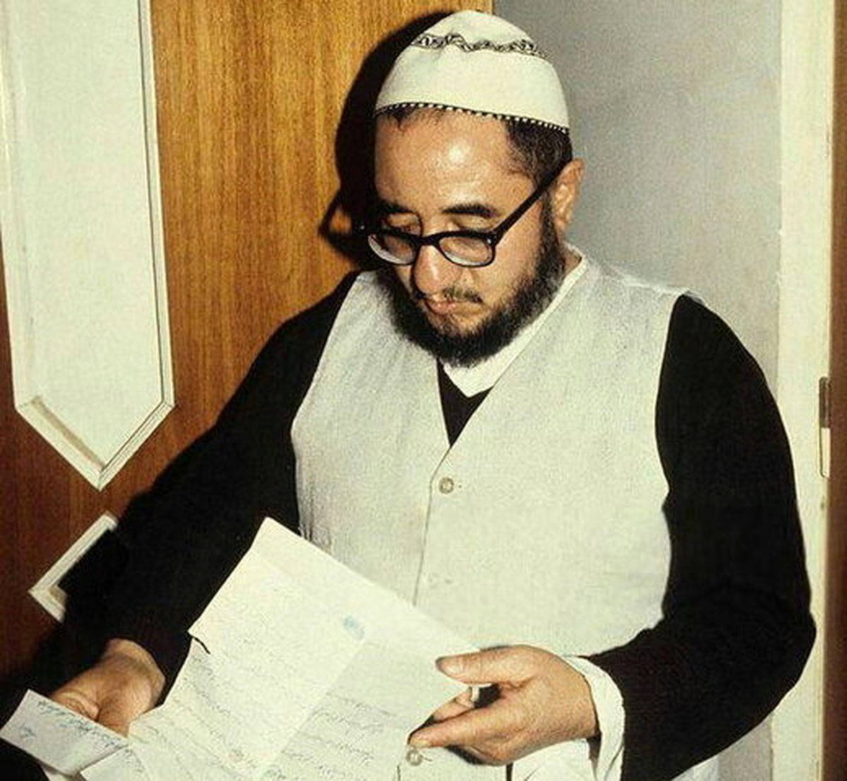 صادق خلخالی: در محاکمه و اعدام شب و روز نداشتیم و به حرف هیچ کس گوش ندادیم/ آسودهتر از آنچه تصور میکنید سر بر بالین میگذارم