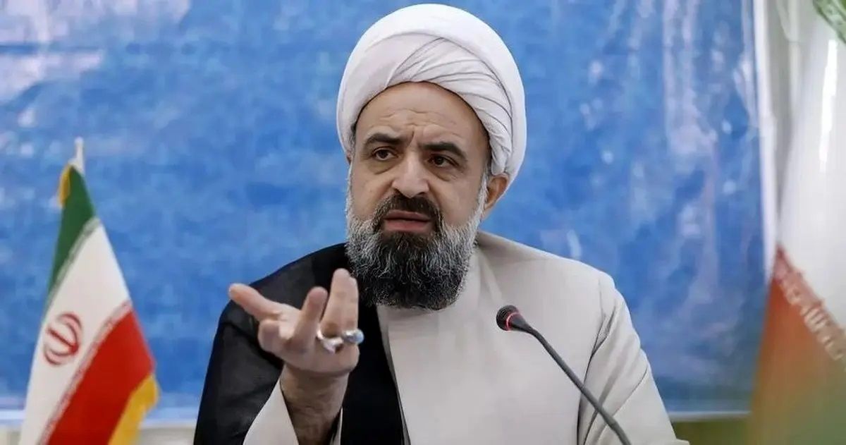 مقایسه کاظم صدیقی و پژمان جمشیدی توسط سرپرست ستاد امر به معروف و نهی از منکر/ وجود زباله گرد به معنای پیشرفت و ثروتمند بودن کشور است/ وضع مالی مردم ایران خیلی خوب است/ برخی پزشکان در نورولوژی عفاف و حجاب تاثیر بی حجابی بر اشعه چشم را تایید کردند/ ویدئو