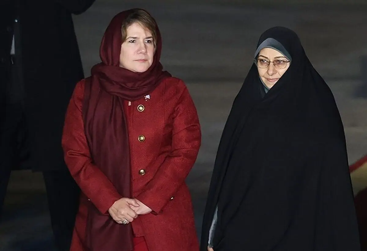  حجاب همسر رئیس جمهور کوبا هنگام ورود به ایران/ عکس
