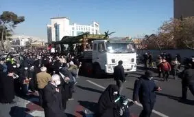 هم آنان که در تشییع شهدای گمنام شرکت کردند مردمند و هم آنان که در اعتراضات به خیابان آمدند