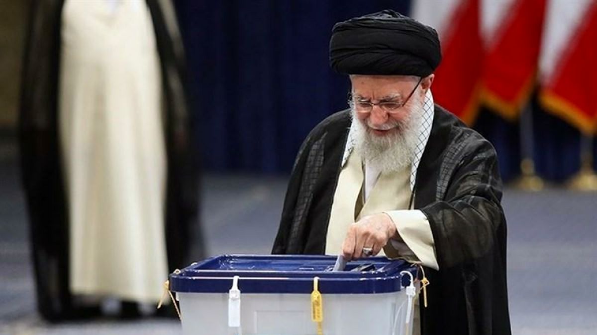 حضرت آیت الله خامنهای رای دادند/ ویدئو