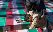 دیدار نمایندگان رهبر انقلاب با خانواده‌ شهدای حادثه تروریستی در کرمان

