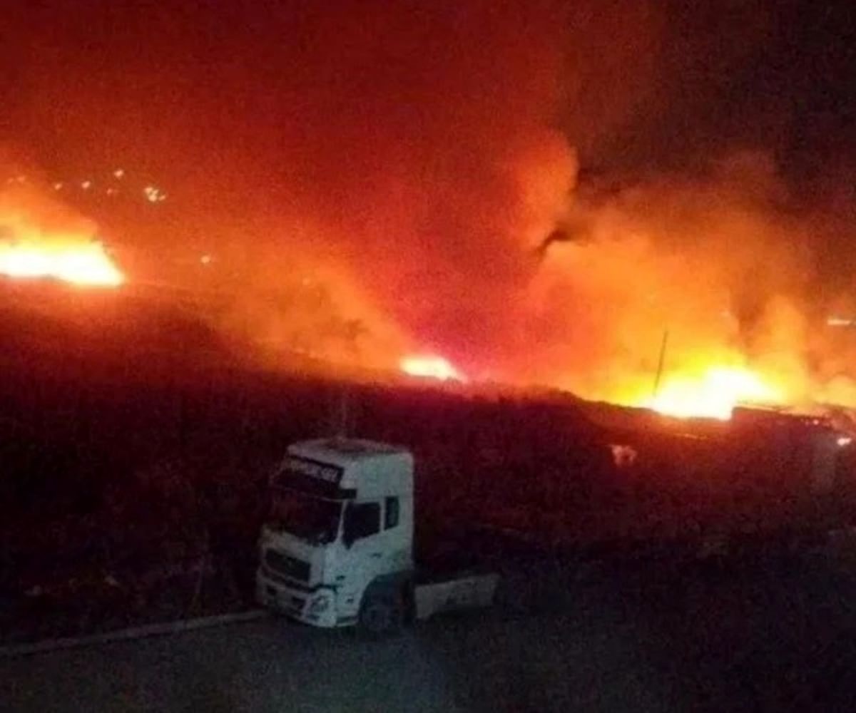 3 کامیون حامل مواد غذایی ایران در مرز سوریه هدف حمله پهپادی قرار گرفتند/ ویدئو