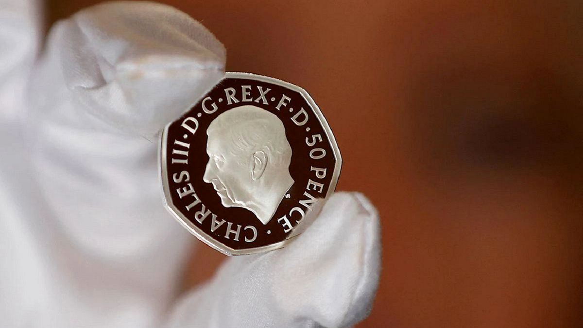 رونمایی سکه ای جدید پس از ۷۰ سال در انگلستان

