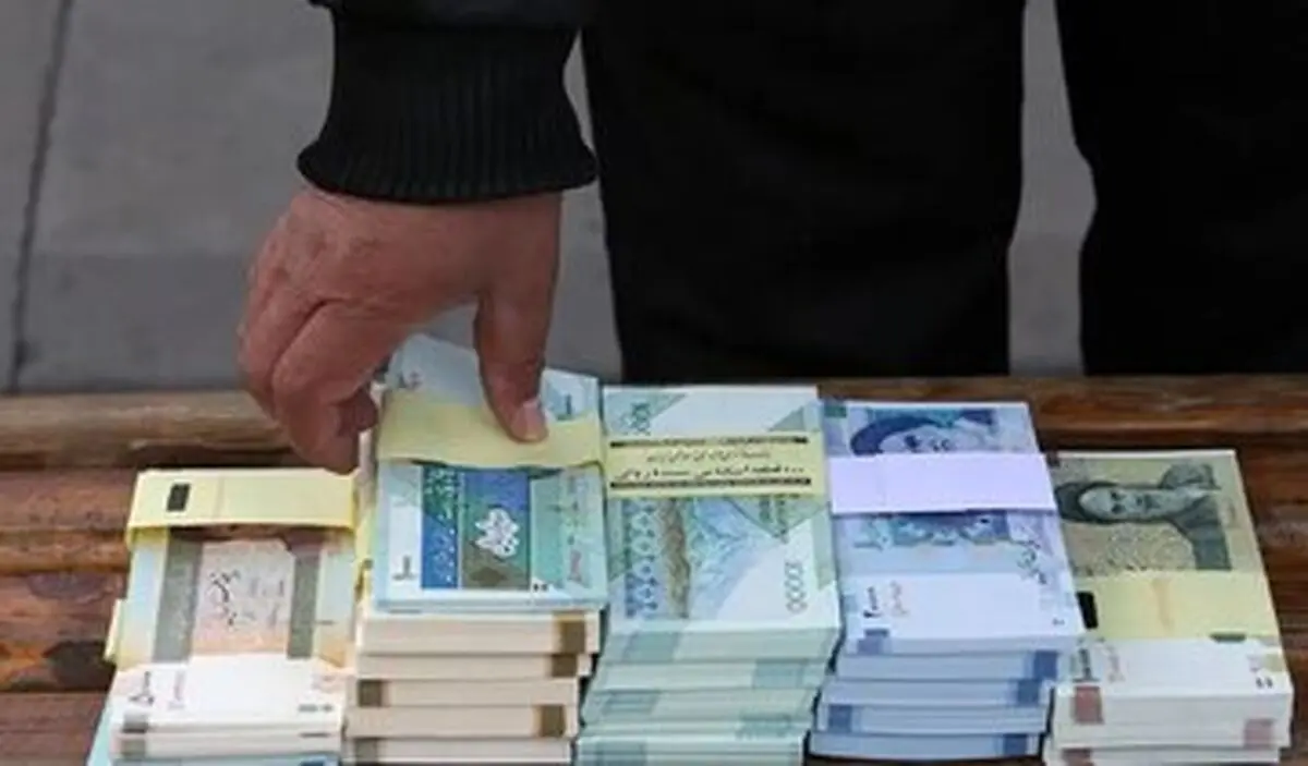 کاسبی با پول نو برای عیدی؛ ۸ میلیون بده ۷ میلیون بگیر!