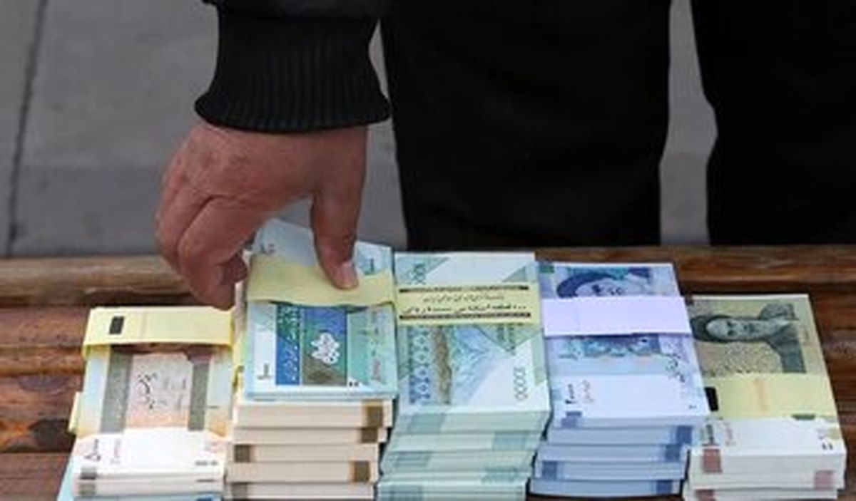 کاسبی با پول نو برای عیدی؛ ۸ میلیون بده ۷ میلیون بگیر!