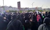 تظاهرات زنان یمنی در عدن در اعتراض به اوضاع اقتصادی و قطعی برق