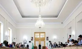 واکنش عباس عبدی به تغییر محل نشست خبری وزرای خارجه ایران و عربستان