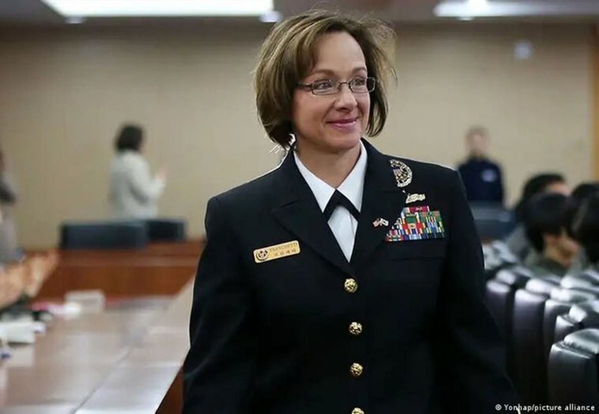 یک زن برای نخستین بار فرمانده نیروی دریایی آمریکا می‌شود

