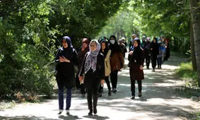 ۴۰ درصد دختران ۱۵ تا ۲۴ سال نه درس می‌خوانند، نه شغل دارند!
