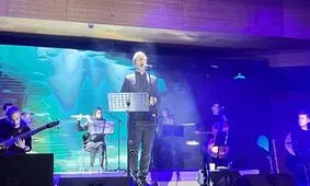 برگزاری کنسرت علیرضا قربانی با حضور نوازندگان زن در اصفهان/ ویدئو

