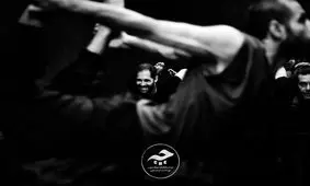 جدال چپ و راست روی صحنه