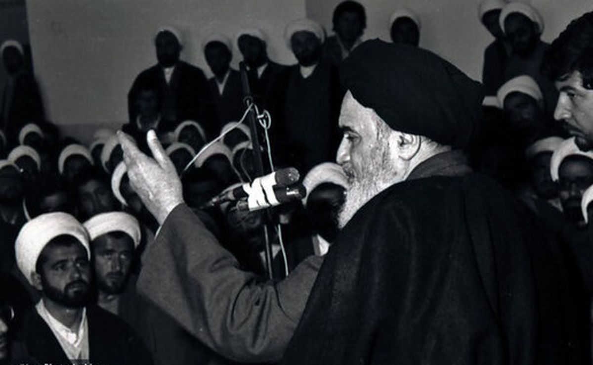 جرقه نهضت امام از کجا زده شد؟/ چرا امام سال ۴۲ اعلام کردند که عید نداریم؟