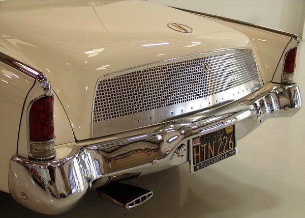 ستاره‌ای از دهه 60: Studebaker Gran Tourismo Hawk 1962