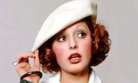 گوگوش نوجوان در کنار پدر/ عکس