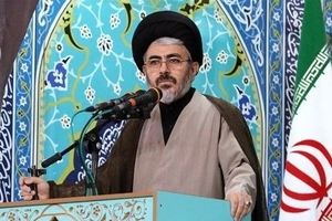 امام جمعه ارومیه: اگر هزار بار سجده کنیم، باز هم نمیتوانیم شکر نعمت زندگی در جمهوری اسلامی را به جا آوریم