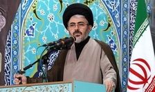 امام جمعه ارومیه: اگر هزار بار سجده کنیم، باز هم نمی‌توانیم شکر نعمت زندگی در جمهوری اسلامی را به جا آوریم
