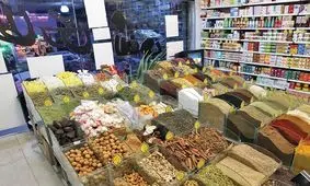 محاکمه مرد عطار به اتهام قتل زنی که می‌خواست لاغر شود/ در کپسول‌های لاغری تجویزی او مقداری شیشه وجود داشت

