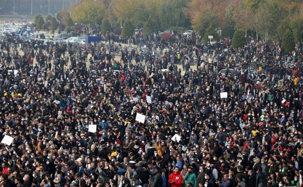فرماندار اصفهان: مطالبات کشاورزان درست بود/ دشمن قصد موجسواری بر مطالبات مردم دارد