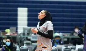 برترین مدافع والیبال زنان: تعویق پلی‌آف شک‌برانگیز بود/ اگر مربی خارجی نبود به تیم ملی نمی‌رفتم

