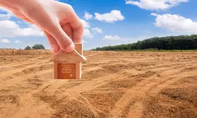 زمین در تهران از توکیو گران‌تر شده است/ خانه کوچک بسازید