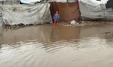 غرق شدن چادر آوارگان در غزه/ ویدئو