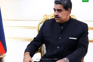 مادورو نامزد انتخابات ریاست جمهوری ونزوئلا شد

