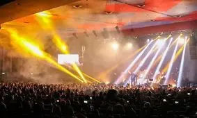 پشت پرده خودکشی خواننده ۲۷ ساله