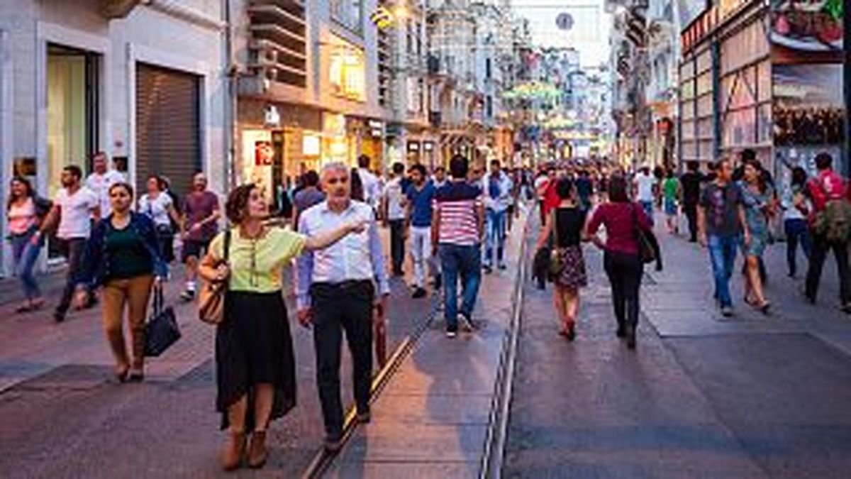 رونق گردشگری در ترکیه؛ متوسط هزینهکرد هر توریست و سهم خارجنشینان ترک چقدر است؟