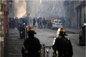 چهارمین شب ناآرامی‌ها در فرانسه/ ماکرون، بازی‌های ویدئویی و رسانه‌های اجتماعی را دلیل شورش دانست

