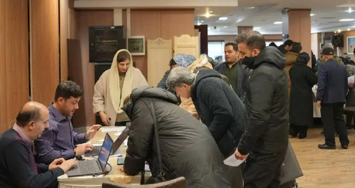 متن تعهدنامه برای استفاده نیم ساعته تجار از اینترنت/ عکس