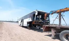 ۱۱ مصدوم در تصادف زنجیره‌ای در آزادراه نطنز به کاشان 

