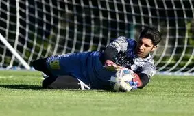 توافق دروازه‌بان سابق استقلال با نساجی

