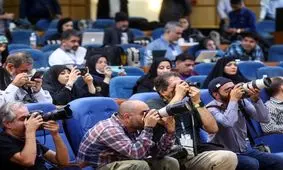 حاشیه‌های ستاد انتخابات؛ لاریجانی با گروه کارگردانی آمد/ خوش‌چهره شناسنامه نیاورد

