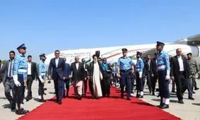 رئیسی وارد اسلام آباد شد

