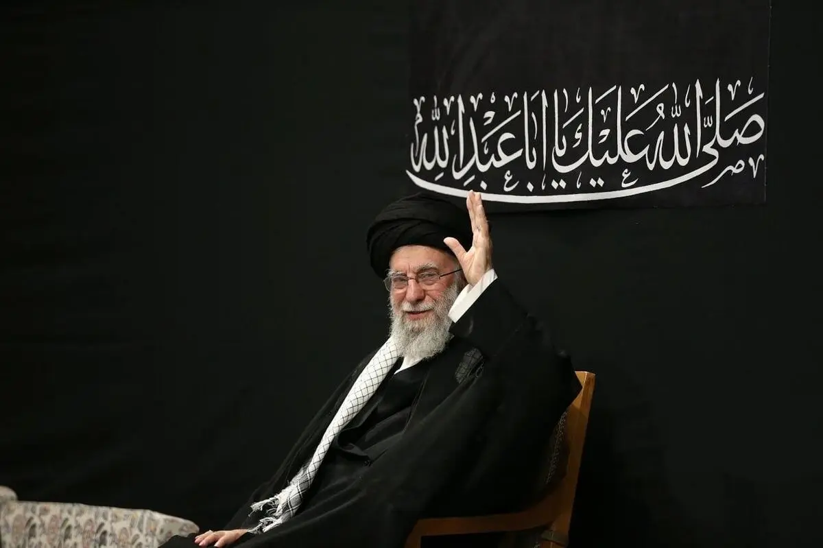 حضور امشب رهبرانقلاب در مراسم عزاداری محرم چه پیام‌هایی برای جهان ارسال کرد؟