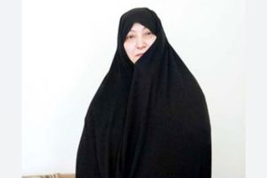 همسر شهید حمید باکری: ذوق زده نشوید؛ این عکس من هست، ولی من به پزشکیان رای میدهم/ تصویر