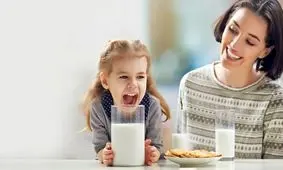 مصرف استاندارد روزانه شیر برای هر رده سنی چقدر است؟